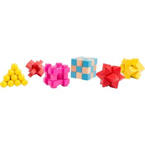 Smallfoot Colourful Dexterity Games Display